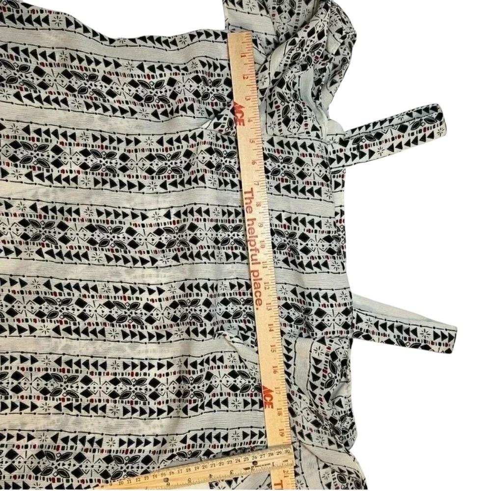 Entro Size Large Geometric Pattern Cold Shoulder … - image 6